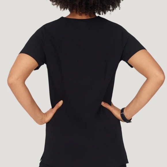 Mandala Scrubs 5 Pocket Notch Neck Top Black Size S - Picture 2 of 4